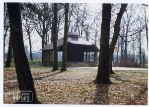 1999. Park w Radwanicach, widok na scenę